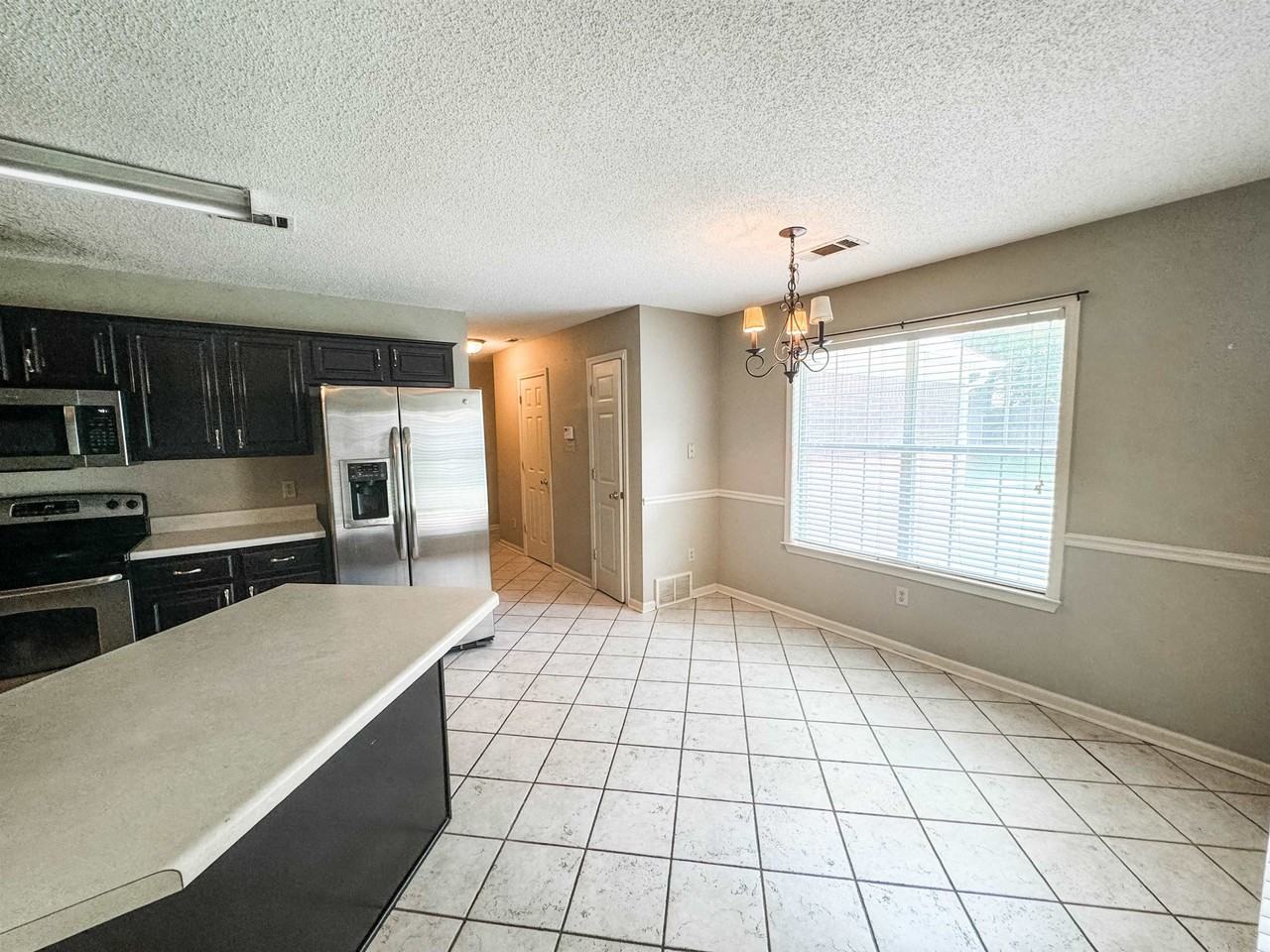 1294 River Bank Dr - Photo 5 of 12