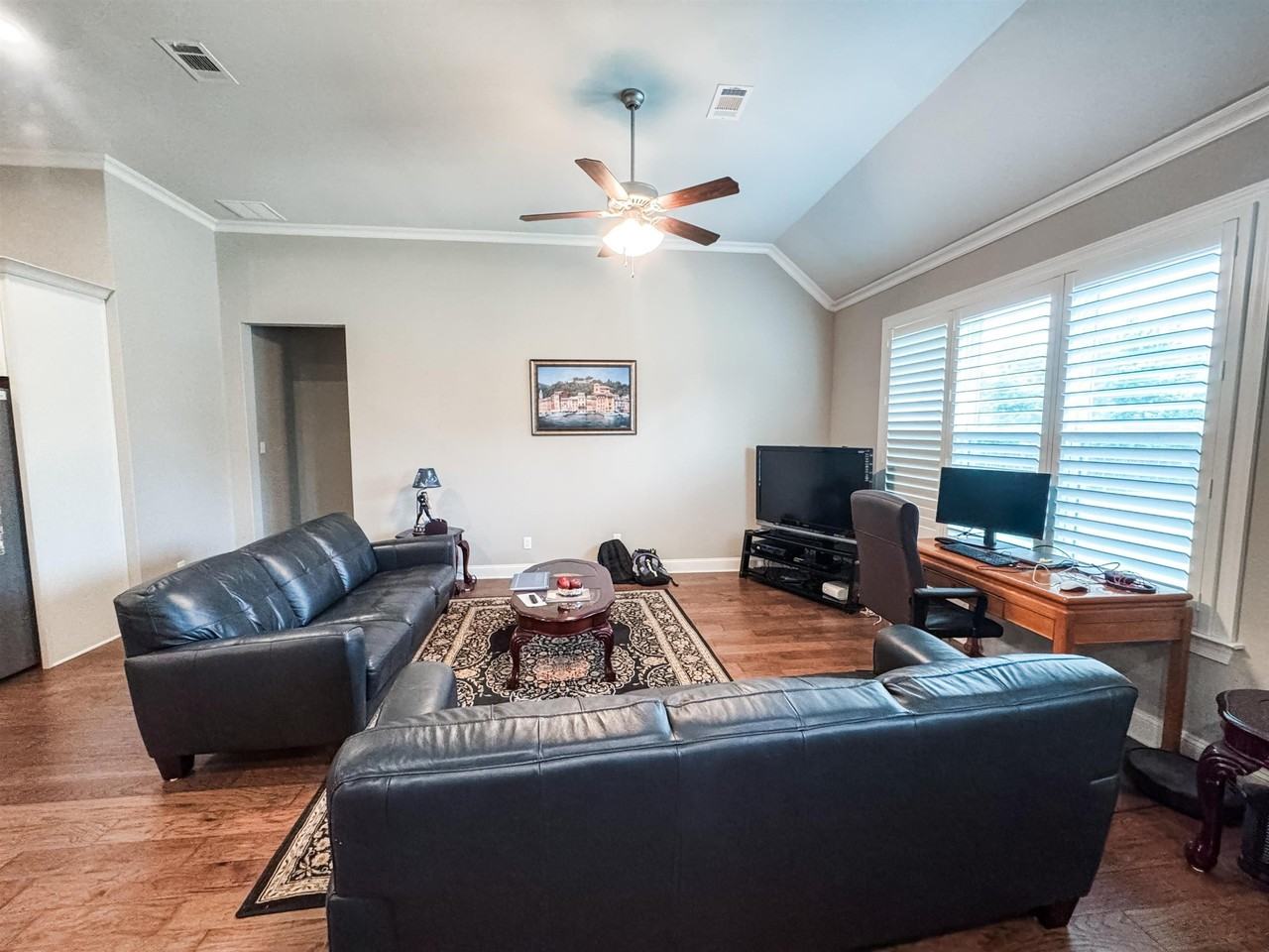 452 Tender Oaks Ln N - Photo 4 of 25