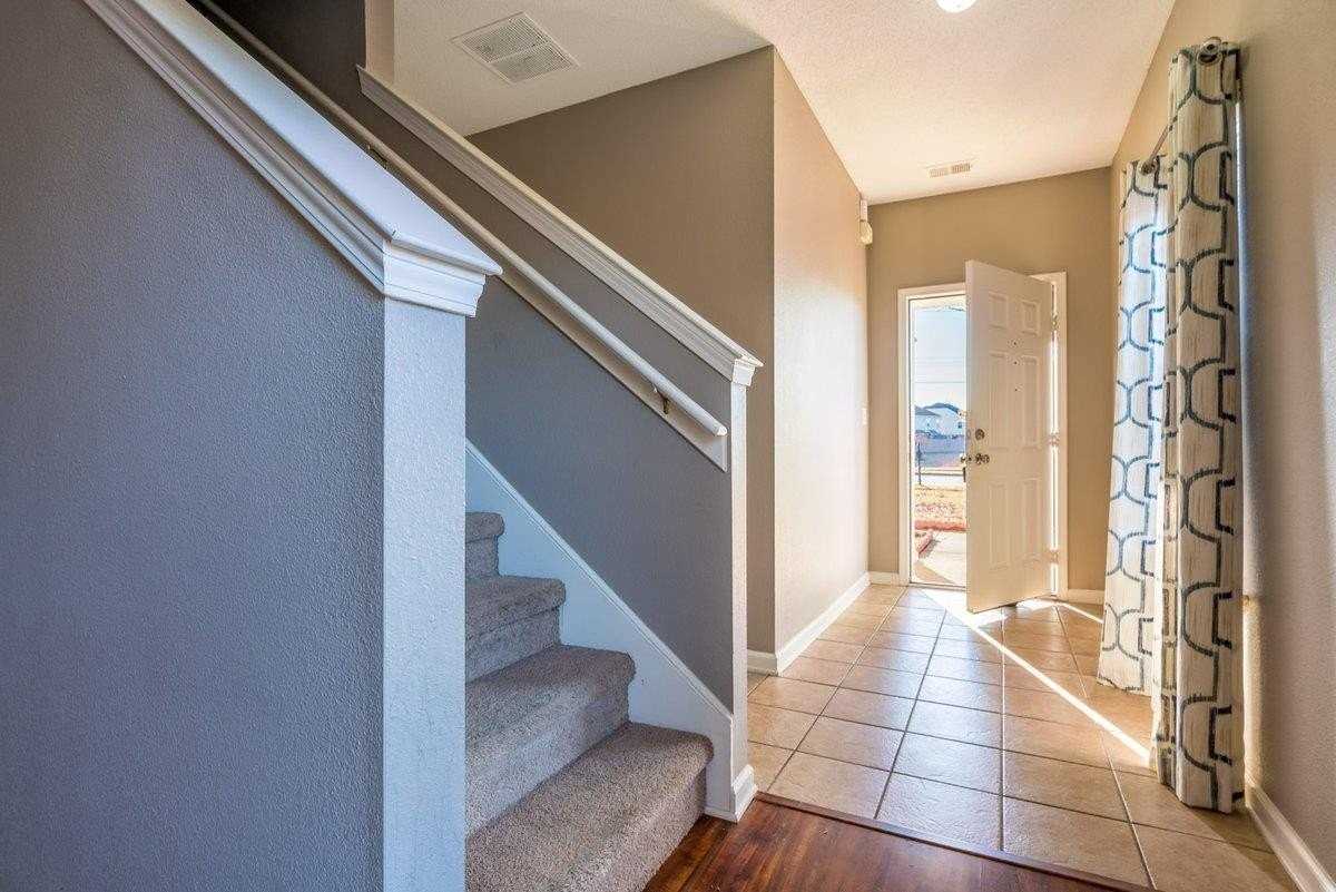 12138 Longleaf Oak Trl - Photo 4 of 26