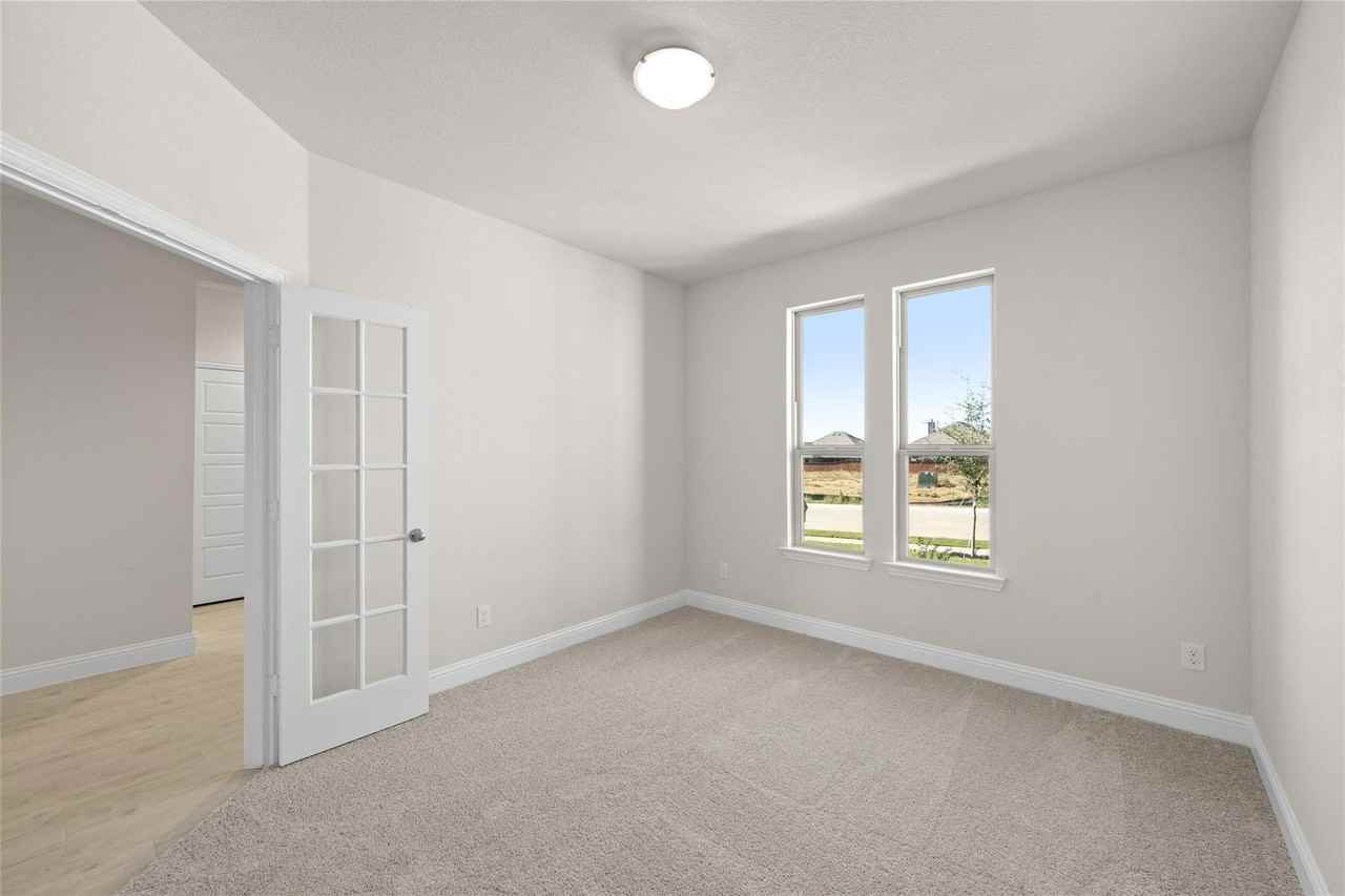 232 Restoration Avenue - Photo 7 of 10