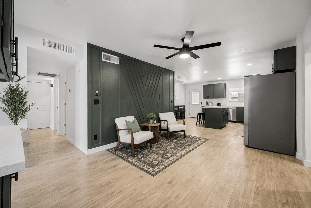 E Emelita Ave - Photo 2 of 46