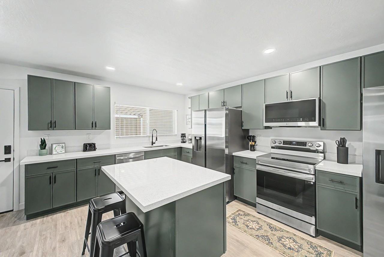 E Emelita Ave - Photo 4 of 46