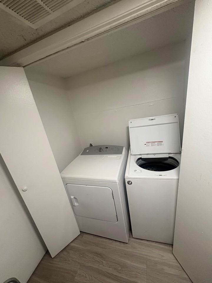 Cypress Station Dr - Photo 4 of 10