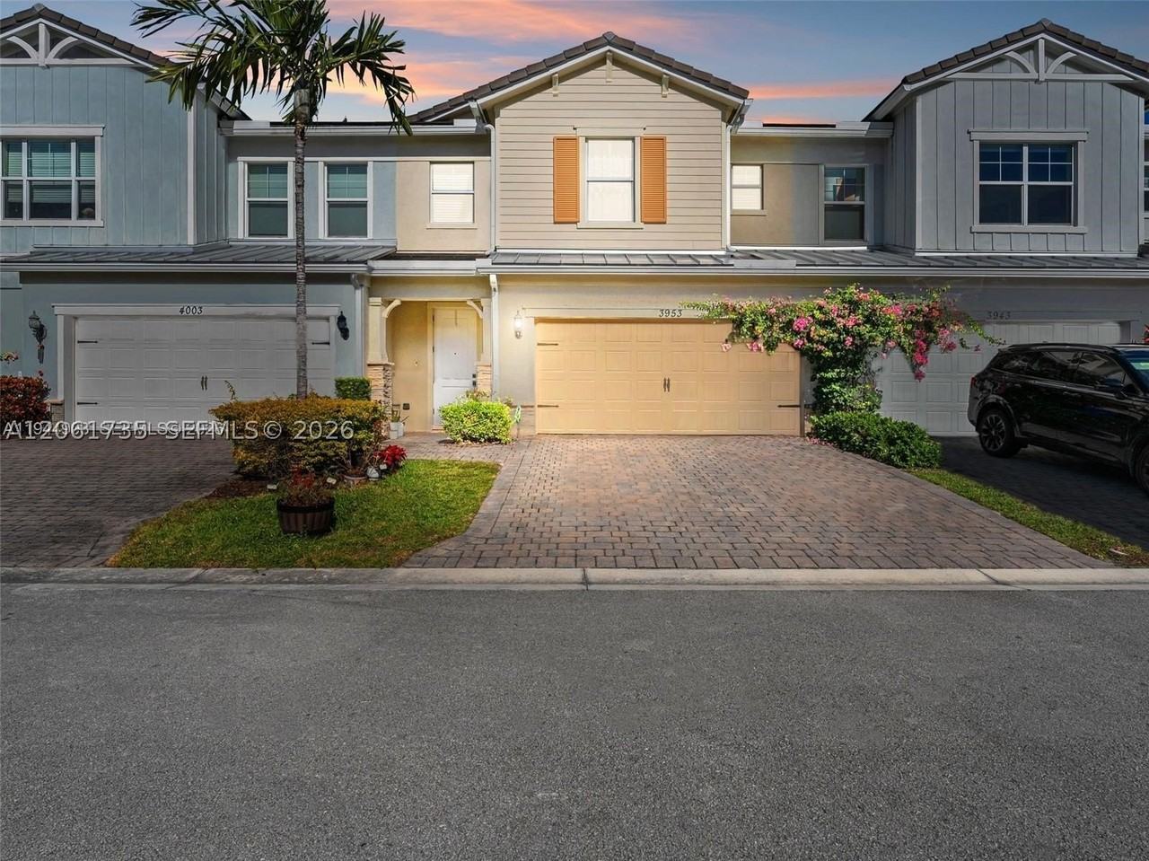 3953 Black Olive Ln #3953