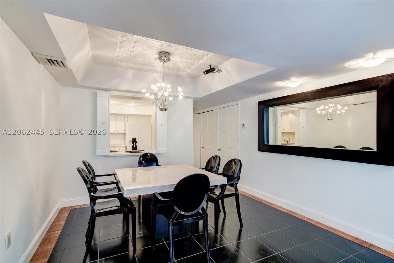 2901 S Bayshore Dr #2G - Photo 5 of 24