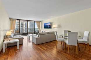555 Ne 15th St #14G - Photo 1 of 1