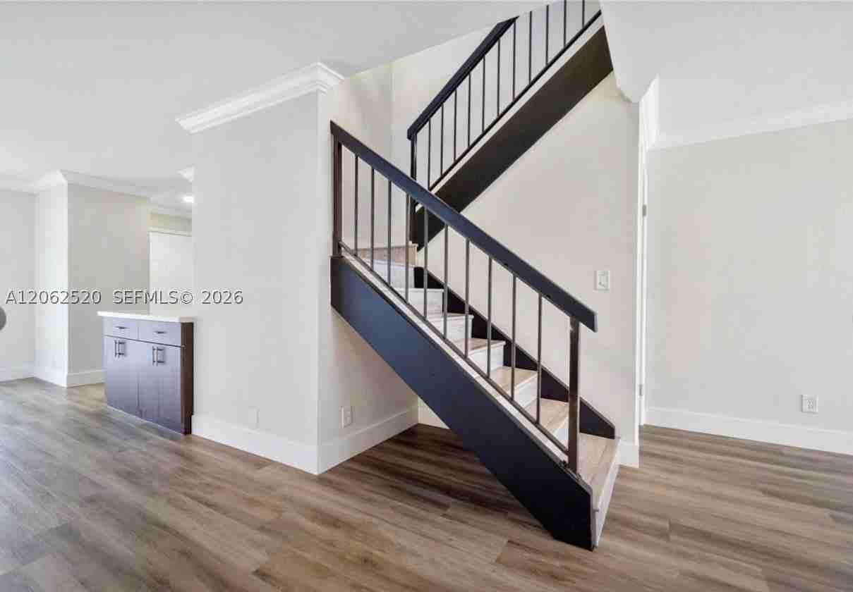4828 Sheridan St #5 - Photo 5 of 20