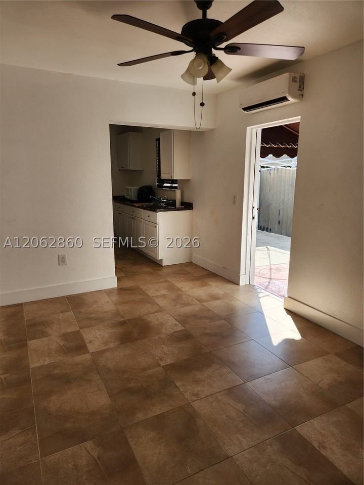 10020 Sw 213th Ter #0 - Photo 3 of 9