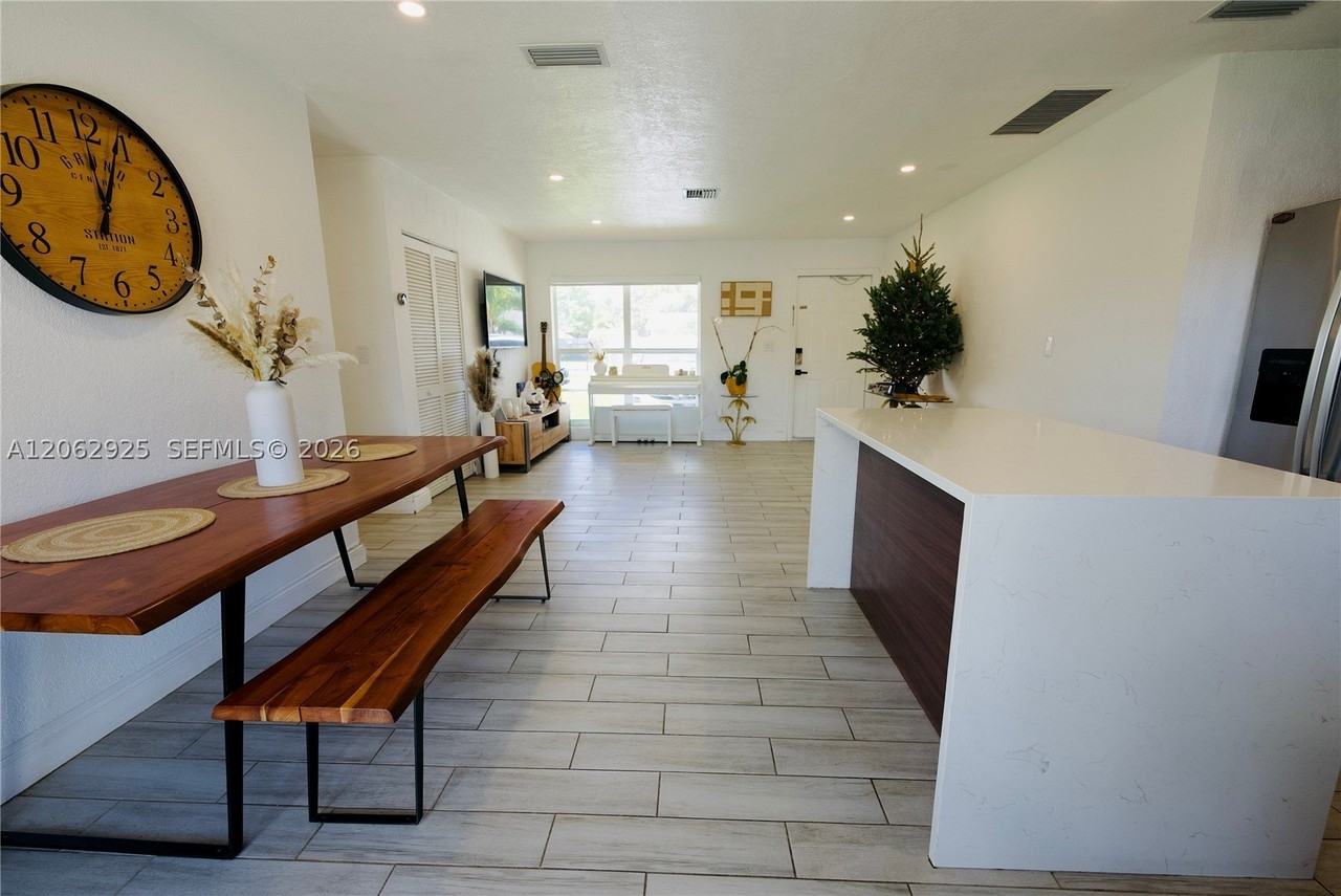 14515 Sw 105th Ct #0 - Photo 4 of 19