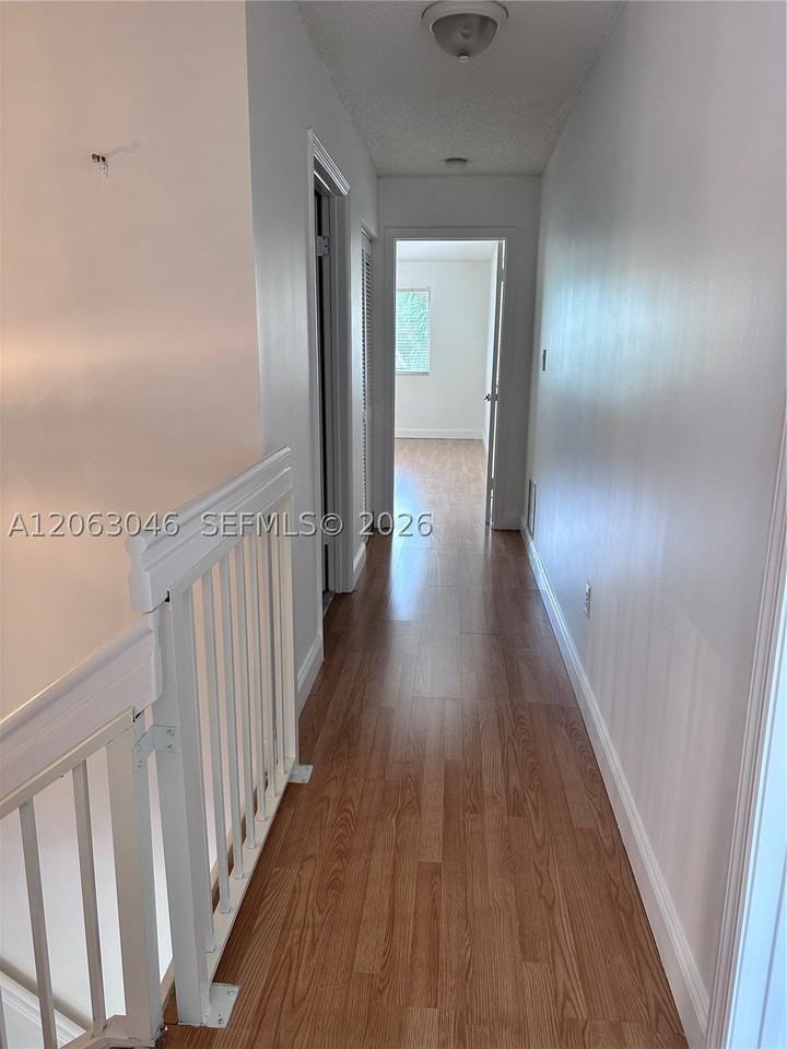 9781 Nw 45th Ln - Photo 7 of 33