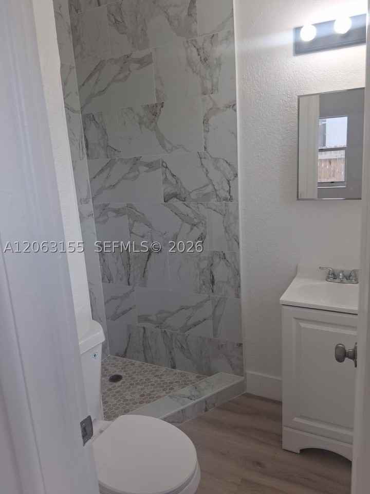 250 Nw 191st St #250 - Photo 6 of 13