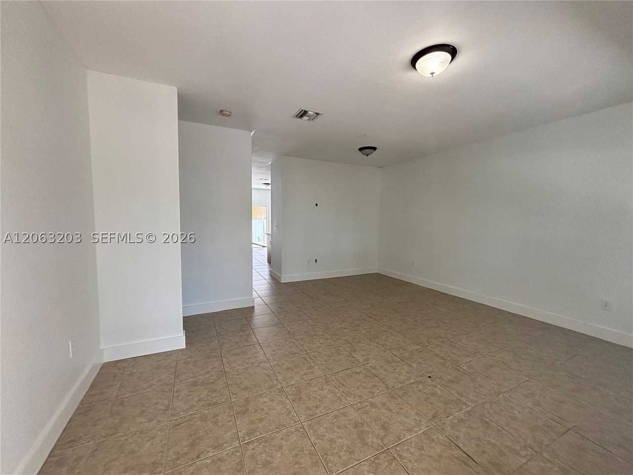 26514 Sw 138th Ave #26514 - Photo 4 of 7