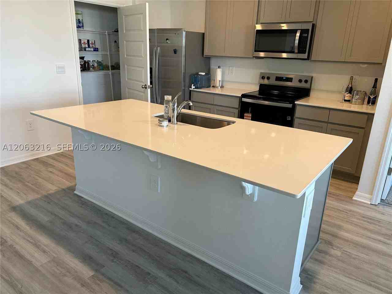 632 Taylor Groves Ln #632 - Photo 4 of 19