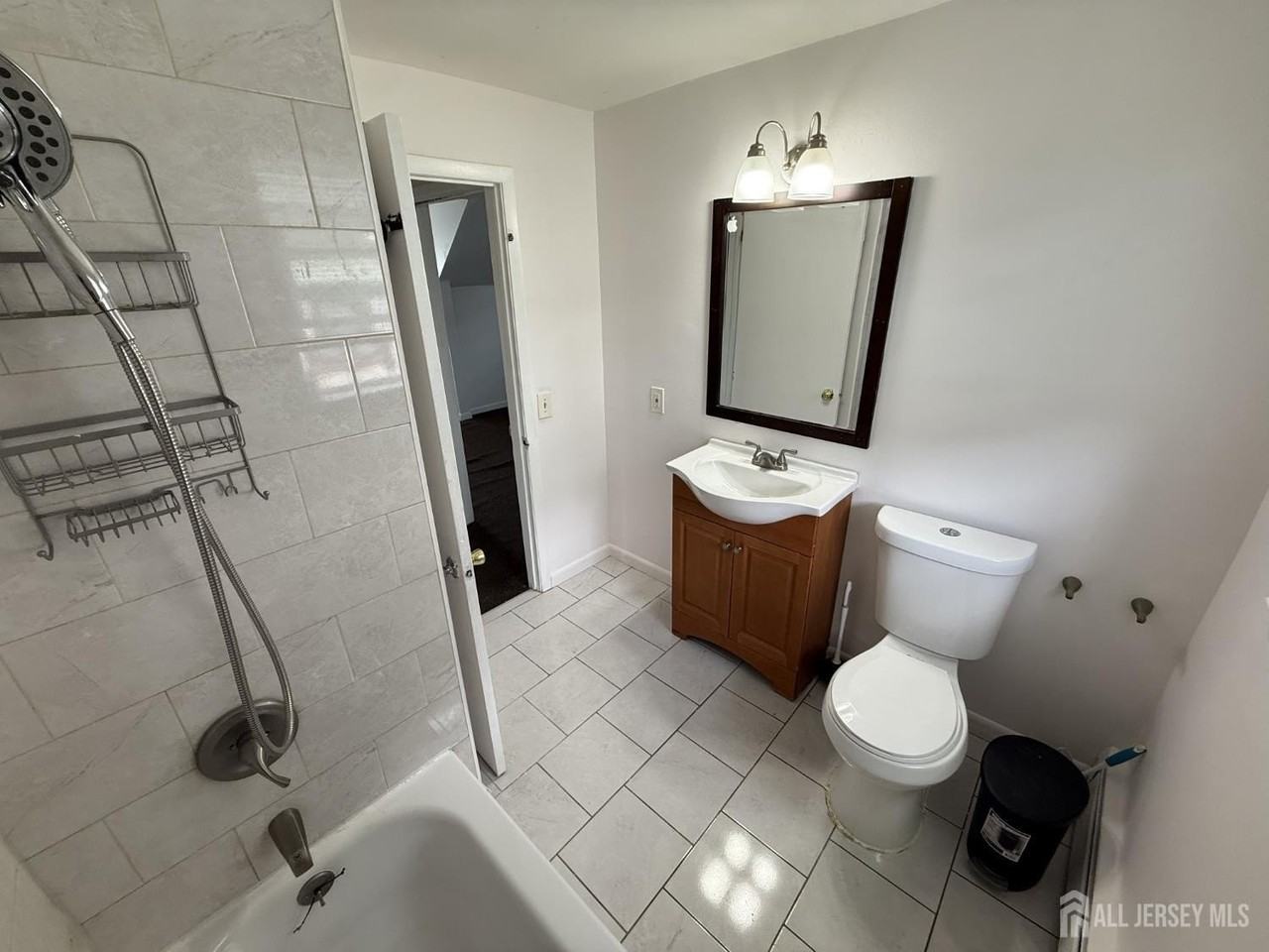 104 S Hyde Ave #2 - Photo 7 of 10