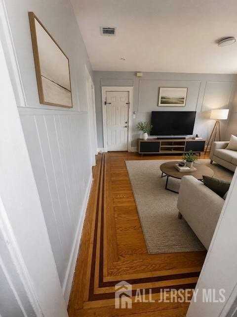 107 Vassar Ave - Photo 3 of 7