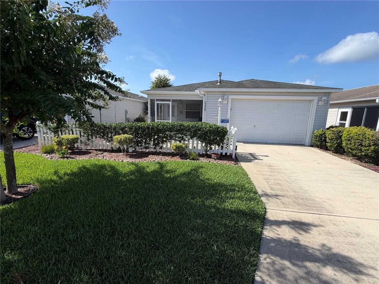 2318 Oak Bend Pl - Photo 2 of 23