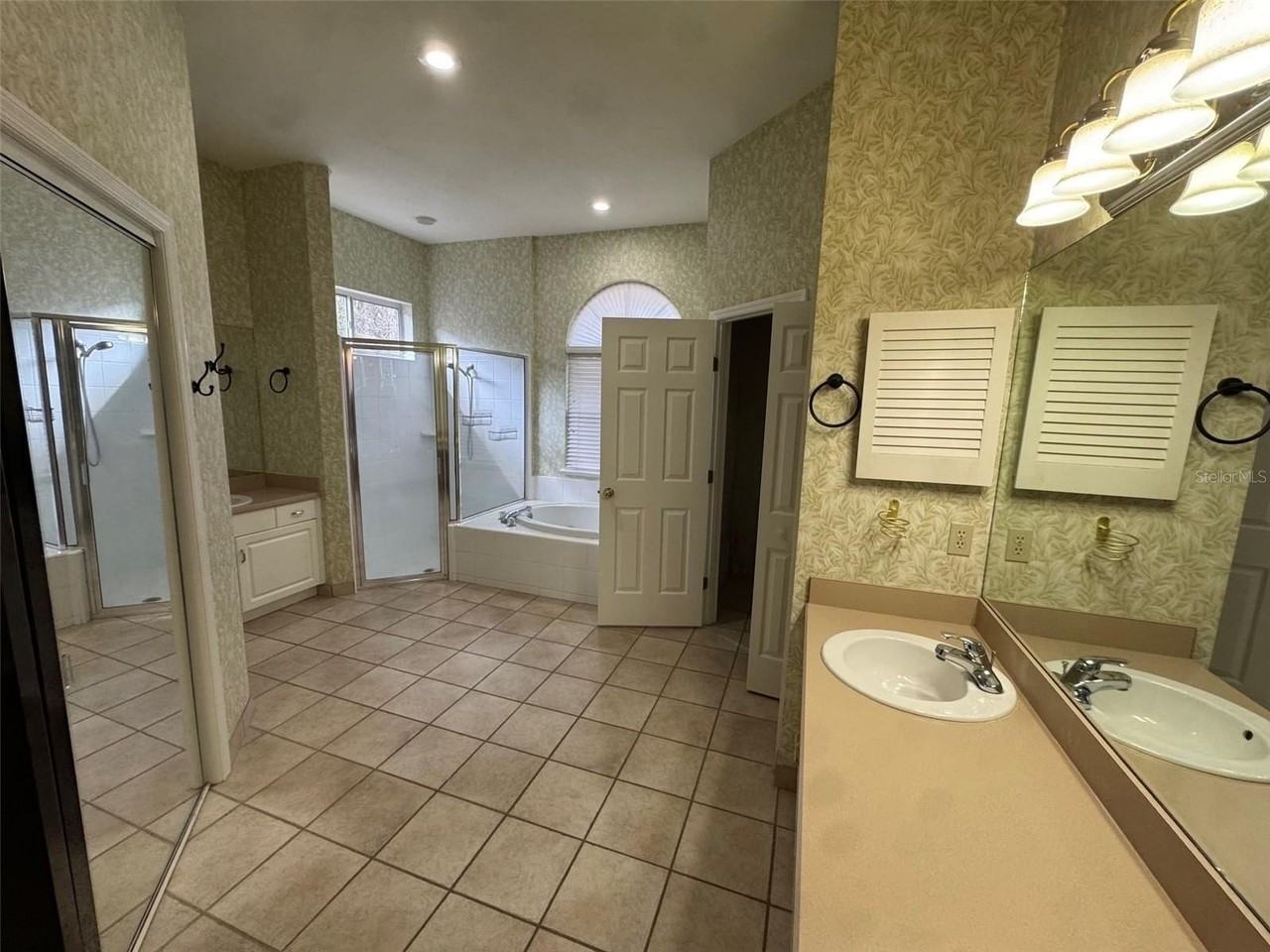 4404 Sw 91st Dr - Photo 7 of 18