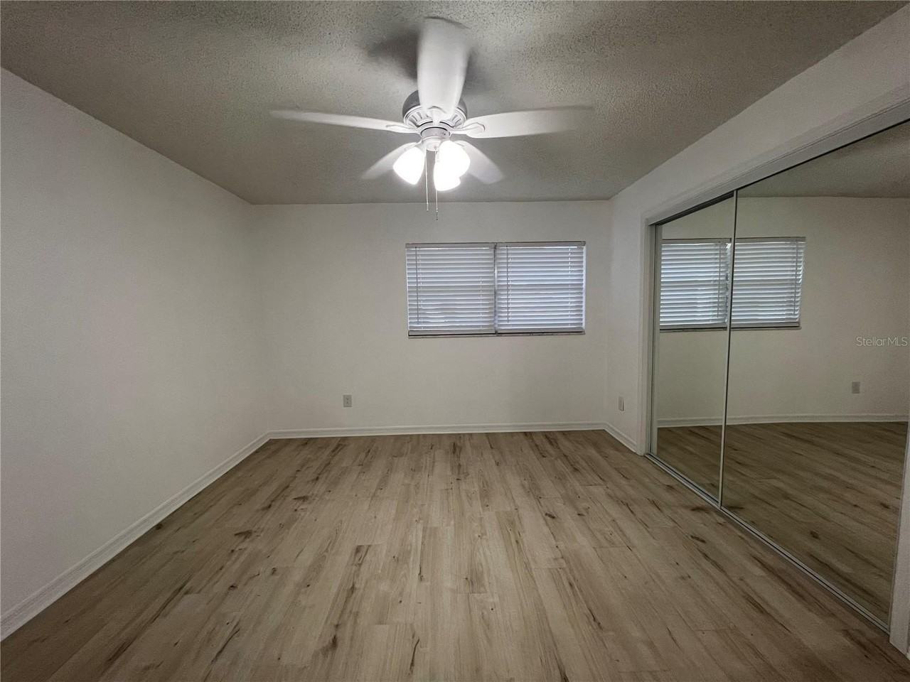 1238 Woodmere Dr - Photo 6 of 12