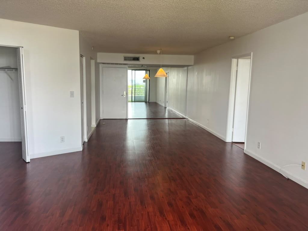3300 Northeast 192 Street - 803Apt 803 #803 - Photo 7 of 27