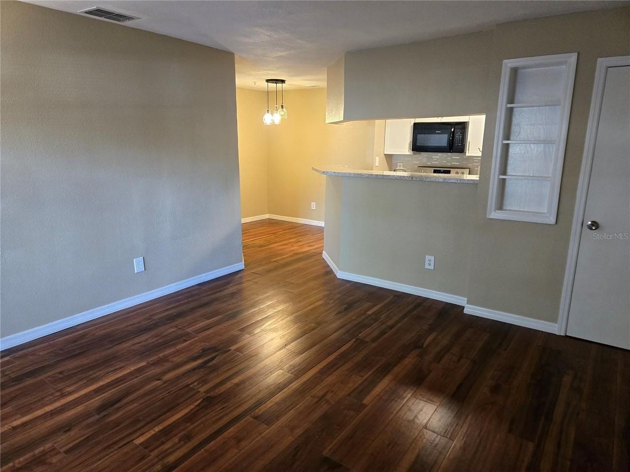 234 Afton Sq #103 - Photo 5 of 16