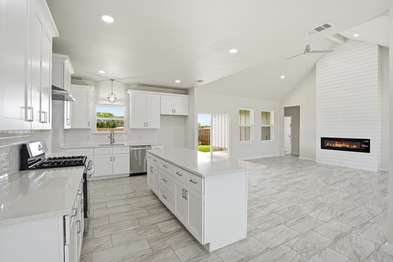 532 Highview Court - Photo 4 of 15