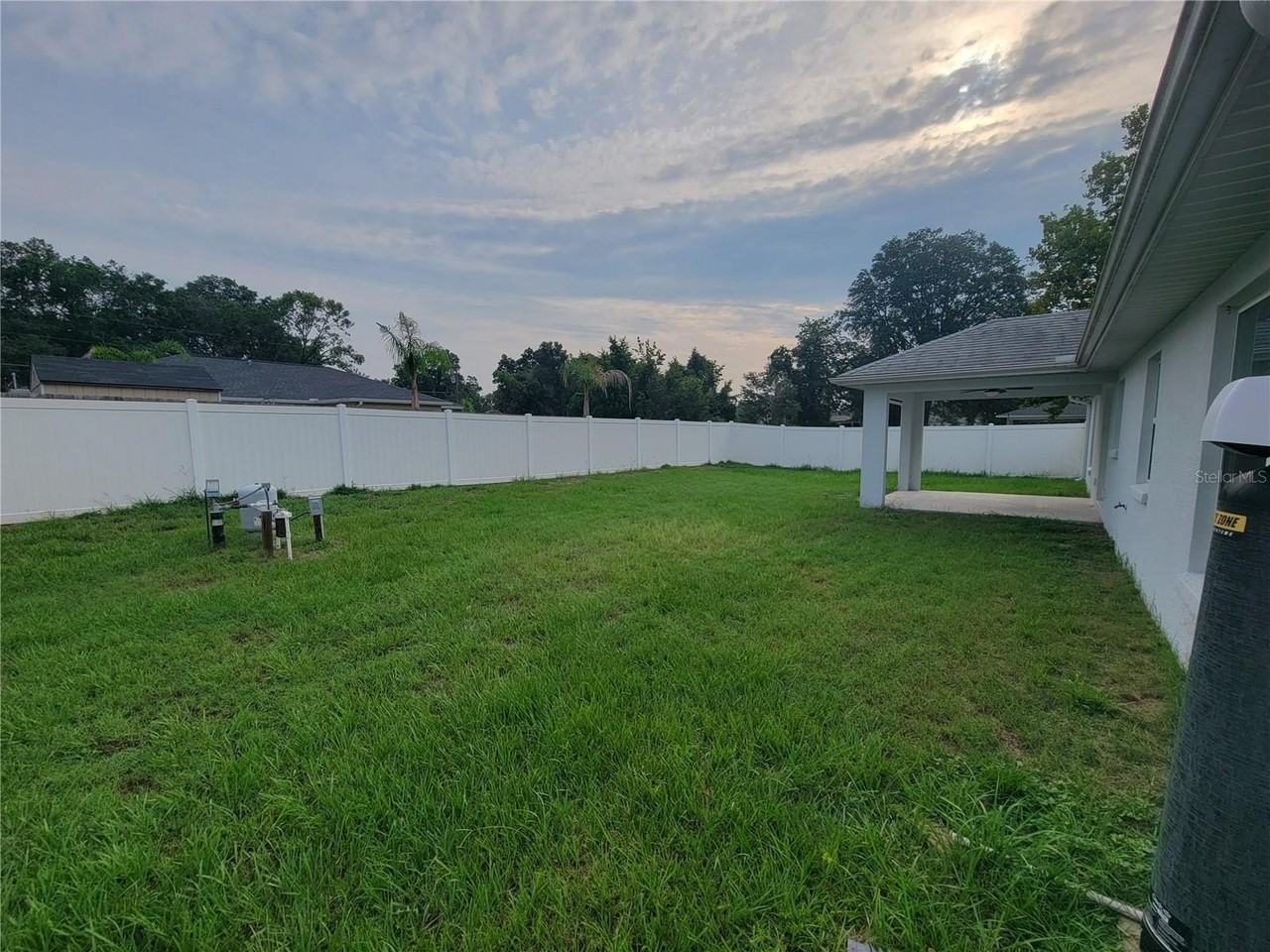 8783 Se 157th Pl - Photo 2 of 10