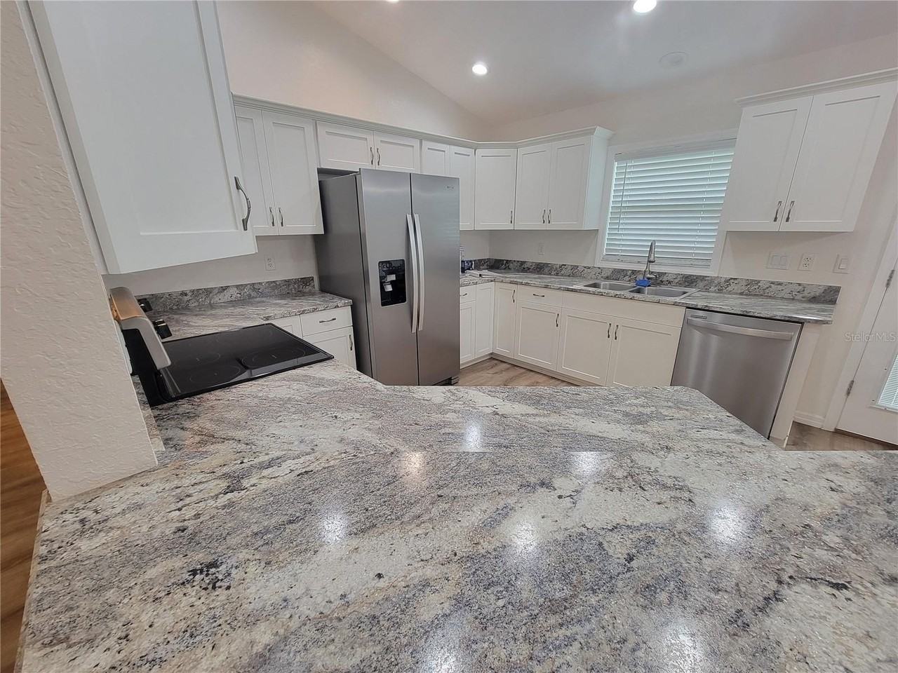 8783 Se 157th Pl - Photo 4 of 10