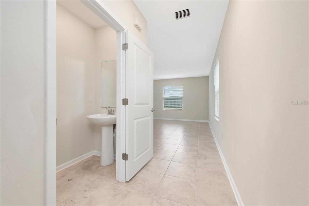 2843 Alder Berry Blvd - Photo 2 of 25