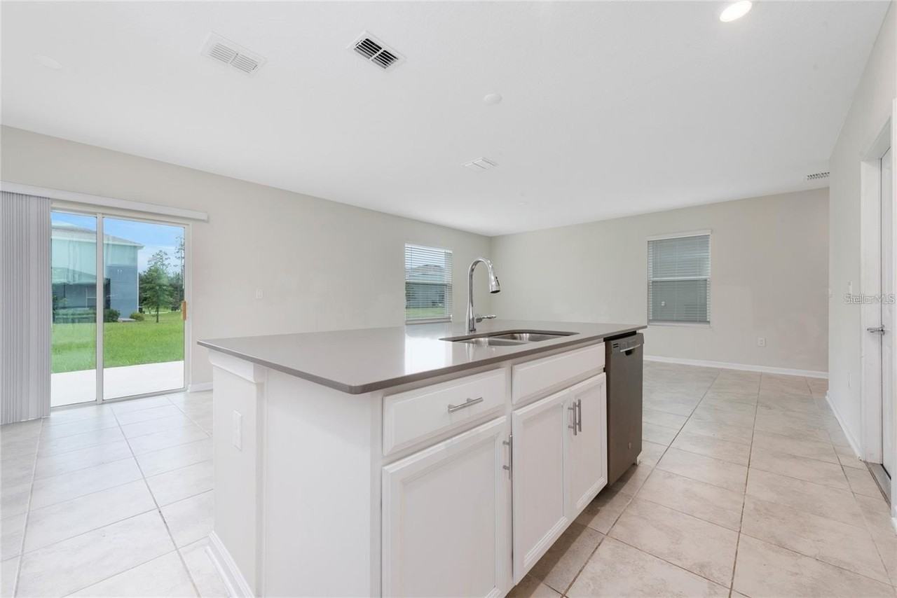 2843 Alder Berry Blvd - Photo 6 of 25