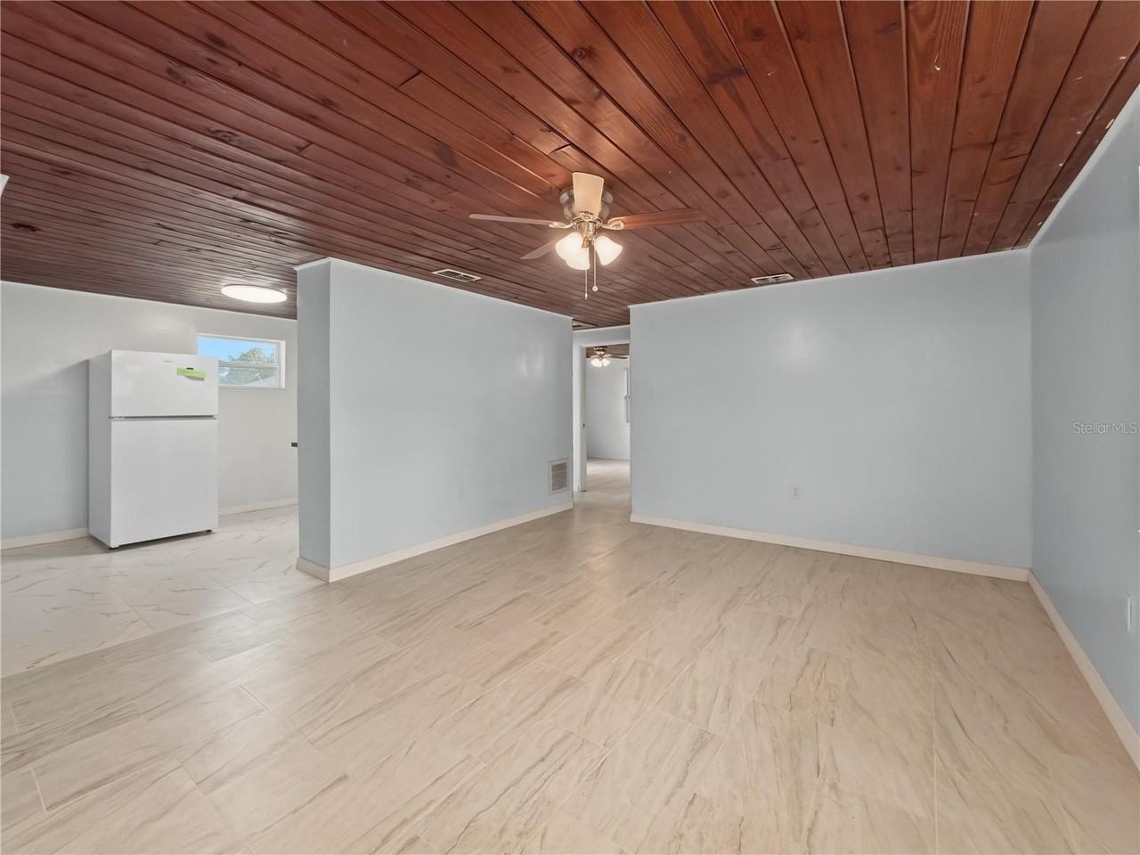 2848 W Harwood St - Photo 6 of 22
