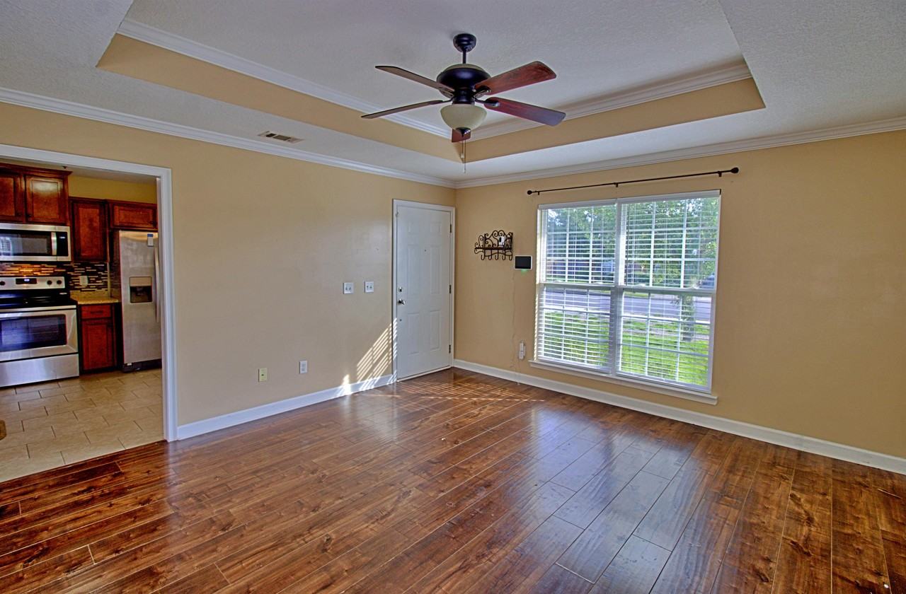 119 Grandview Dr #1 - Photo 4 of 23