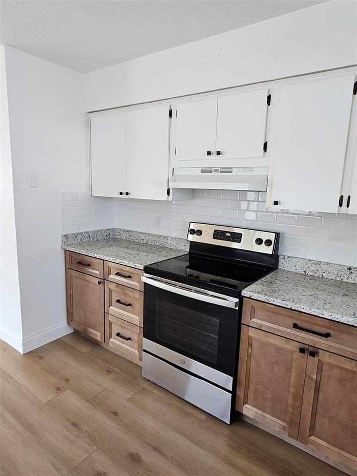 175 174th Terrace Dr E #2 - Photo 7 of 24