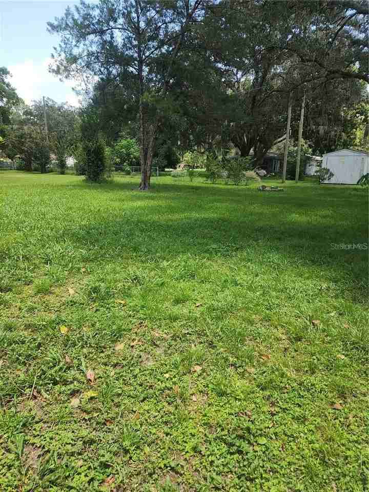 230 Monroe Ave - Photo 2 of 7