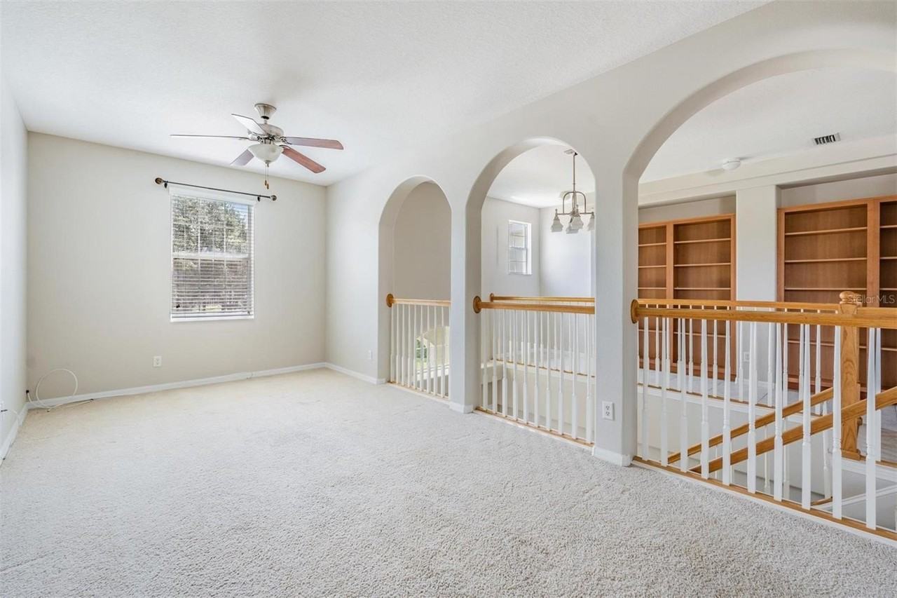 6008 Fishhawk Crossing Blvd #6008 - Photo 3 of 44