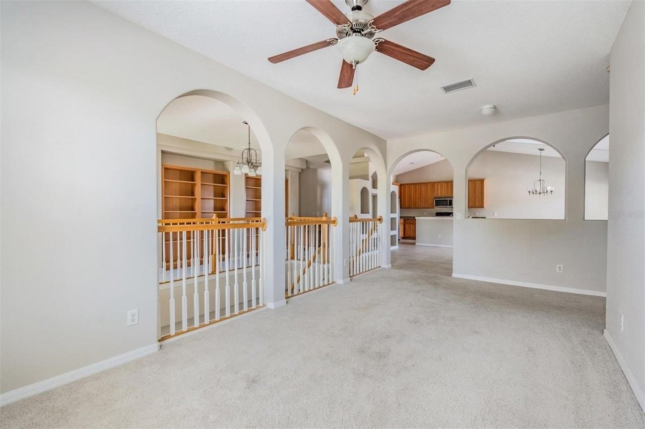 6008 Fishhawk Crossing Blvd #6008 - Photo 4 of 44
