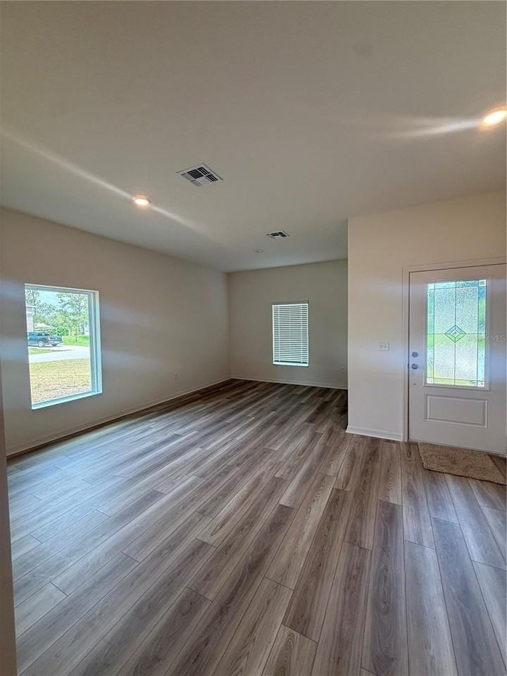 2921 Garret St - Photo 3 of 28