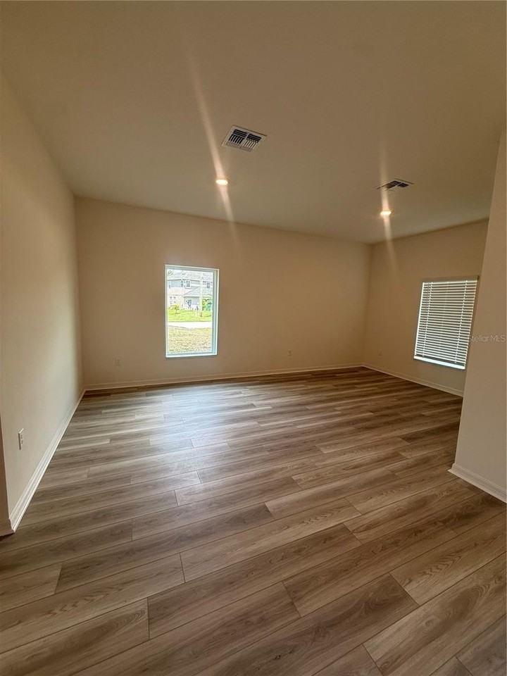 2921 Garret St - Photo 4 of 28