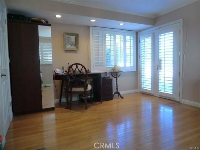 834 Delaware Rd - Photo 2 of 8