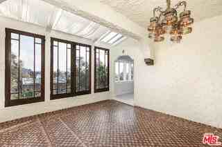2030 Vine St - Photo 7 of 8