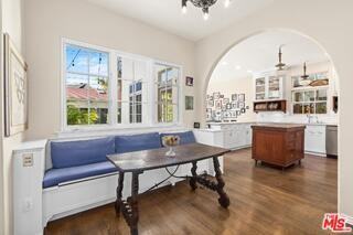 537 N June St - Photo 4 of 8