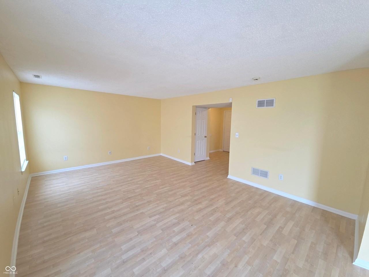 4320 Village Bend Ln - Photo 4 of 29