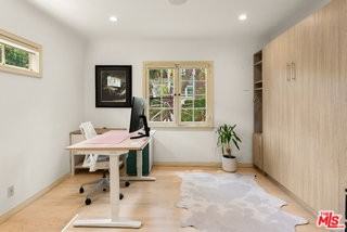 708 Westbourne Dr - Photo 5 of 8