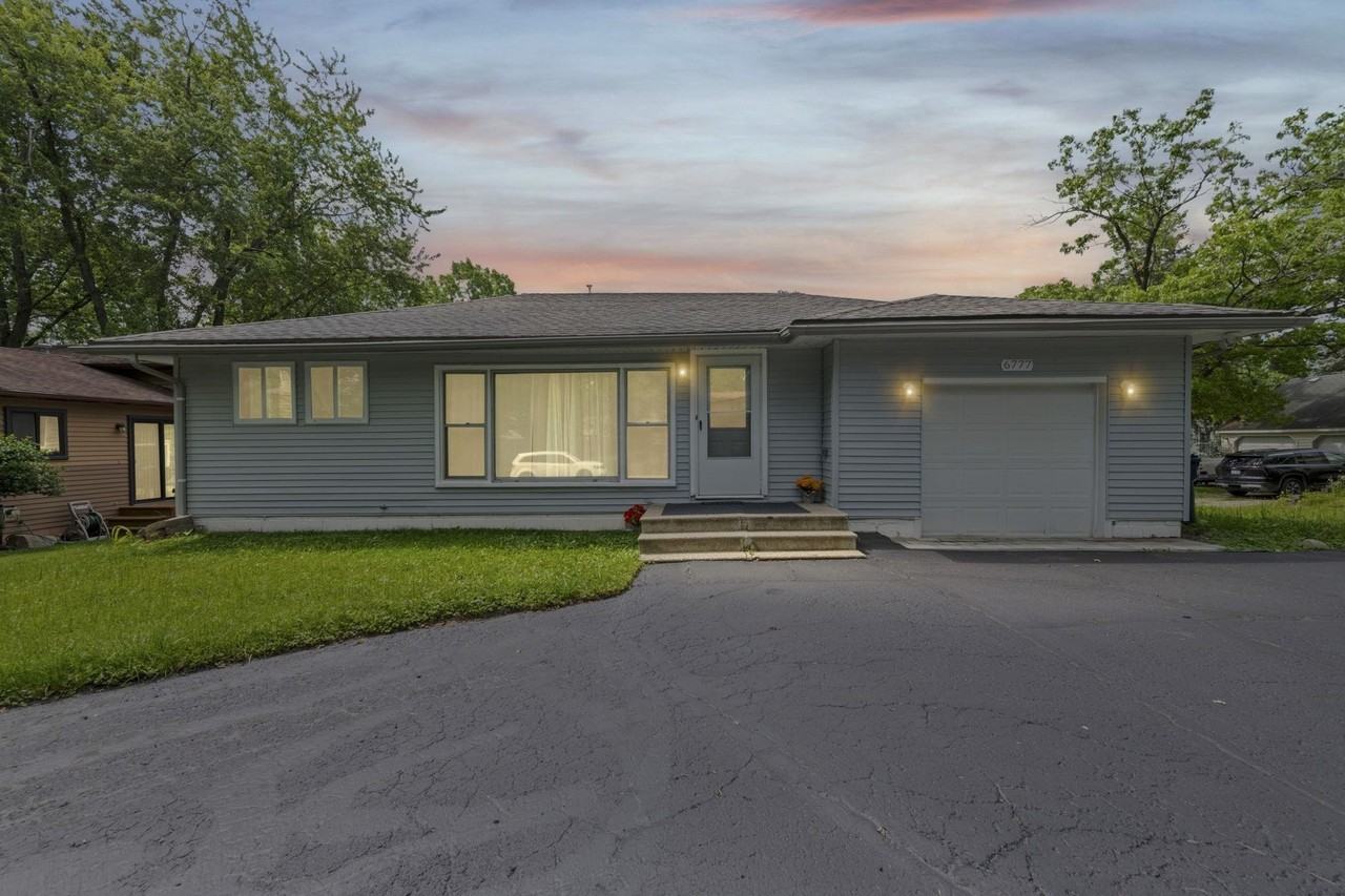 6777 Dandison Blvd - Photo 4 of 50