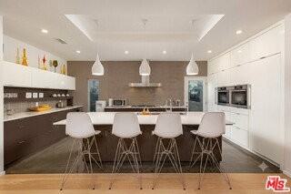 459 N Flores St - Photo 6 of 8