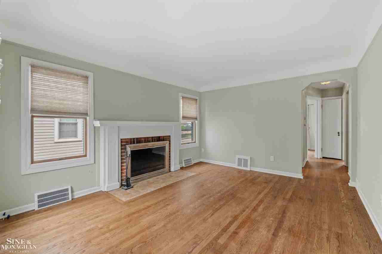 1602 Anita Ave - Photo 5 of 37
