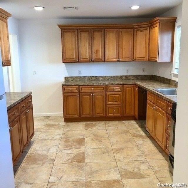 20 Carle Rd #1stFL - Photo 3 of 10