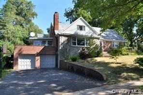 622 James St