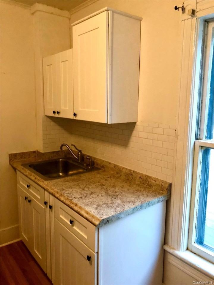 43 Broad St #2 - Photo 4 of 11