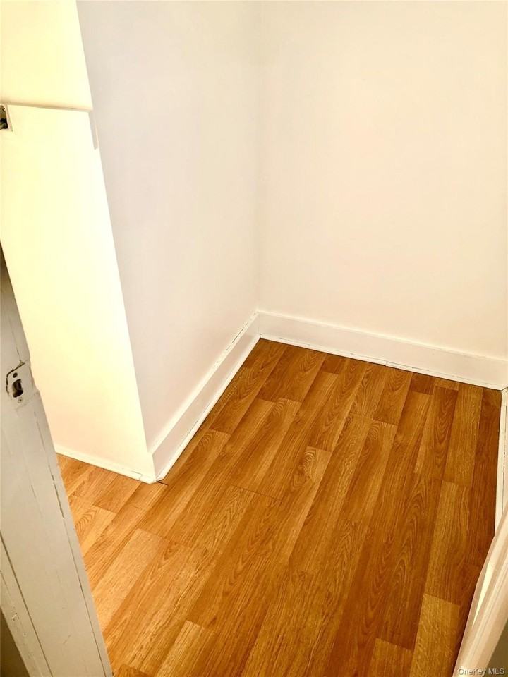 43 Broad St #2 - Photo 6 of 11