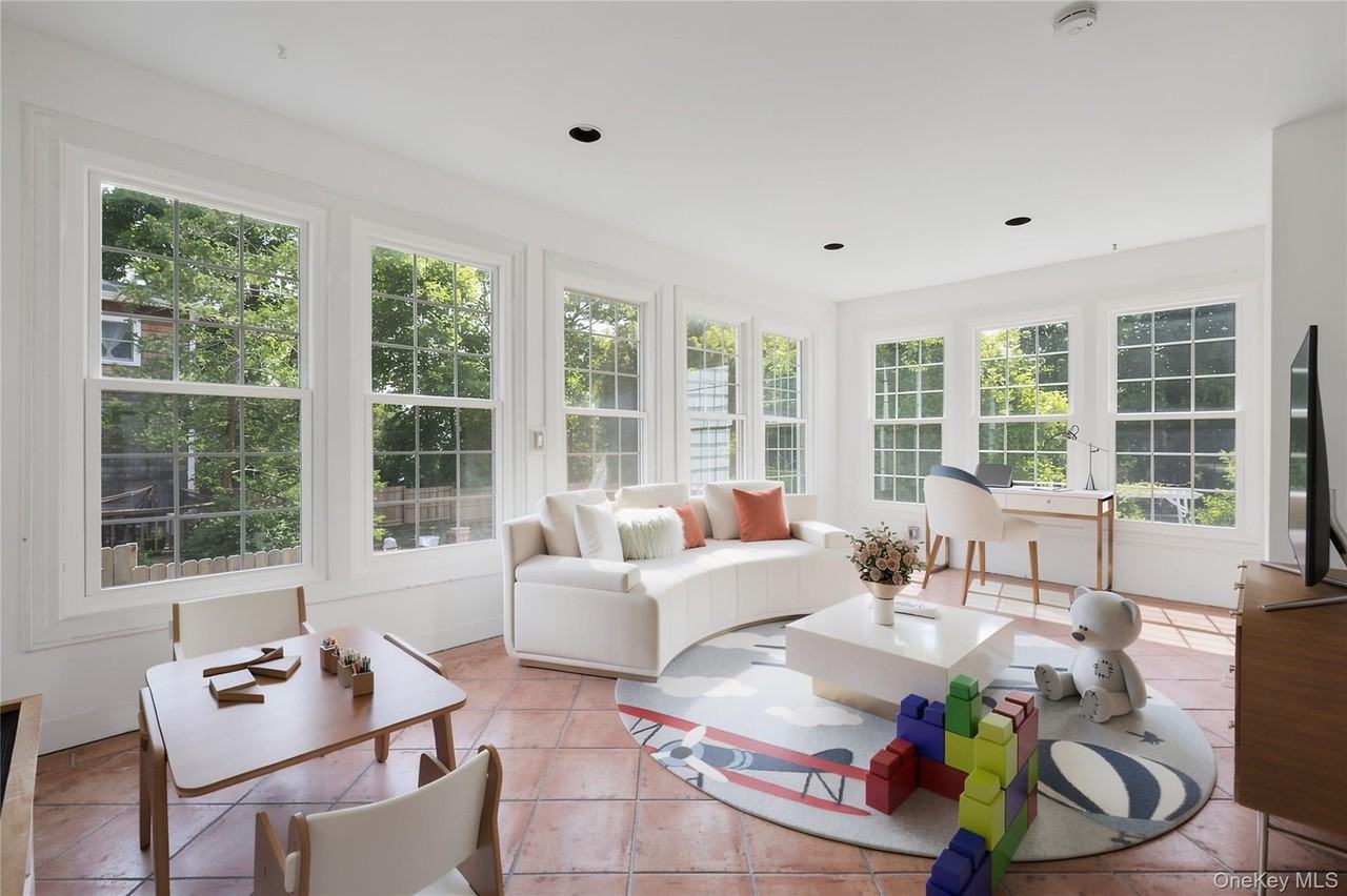 1146 North Ave - Photo 4 of 19